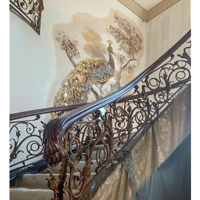 Винтовая лестница из дуба с резными перилами ЛМ 44