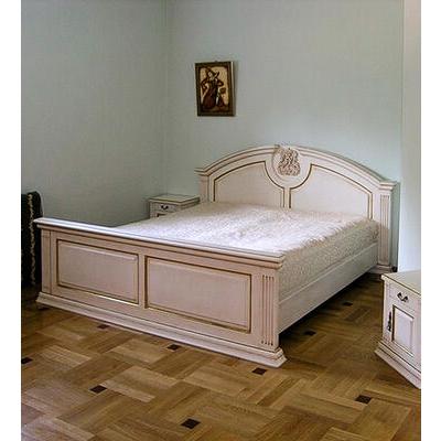Двуспальная кровать с резными элементами КРМ 11
