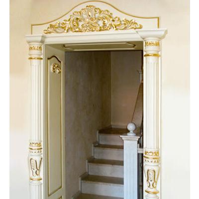 Дверная арка с вензелями АМ 06