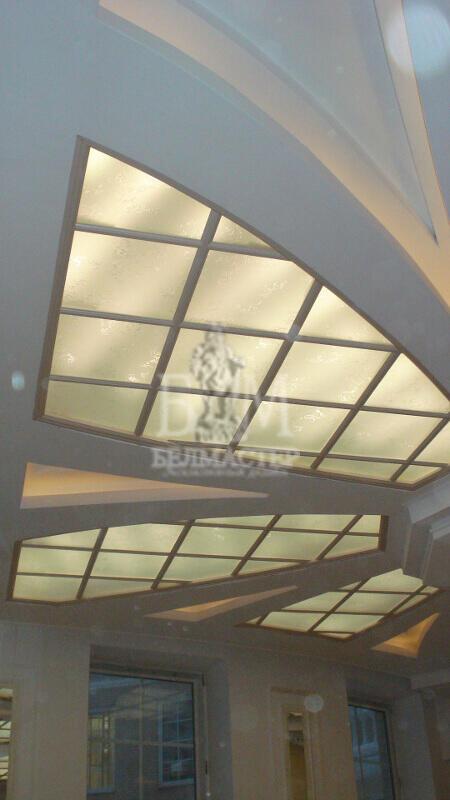 Кессонный потолок со стеклом и подсветкой ПМ 09